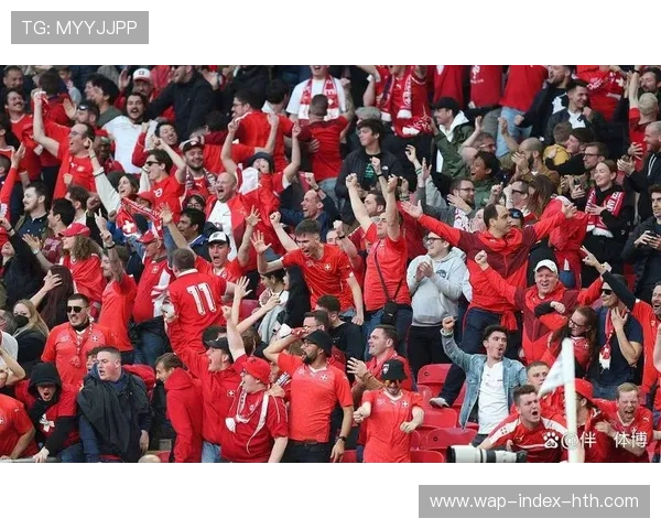 凯恩德甲22点球全中，拜仁半场3-0领先霍村